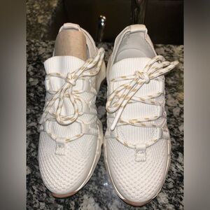 NEW Madwell knit sneakers size 5